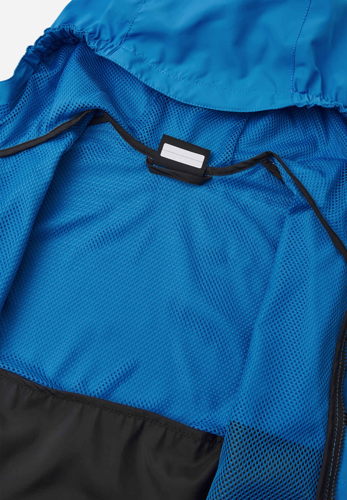 Windbreaker Jacket - Tuulessa